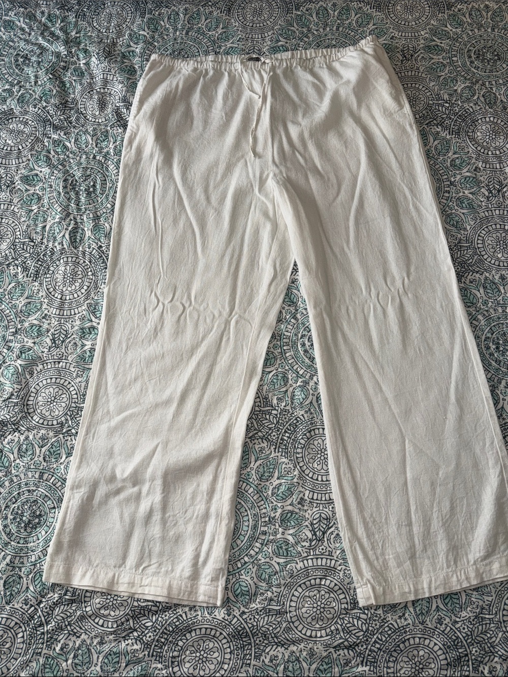 Valerie Stevens White Wide-Leg Elastic-Waist Pants
